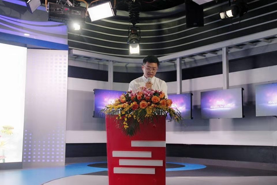 品中华诗词,寻文化之根——记文学院庆祝建校70周年暨中国诗词大会