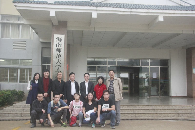国比较文学学会会长曹顺庆教授来我校讲学