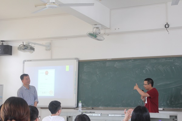 上海师范大学教授、博士生导师王建疆教授来我校讲学
