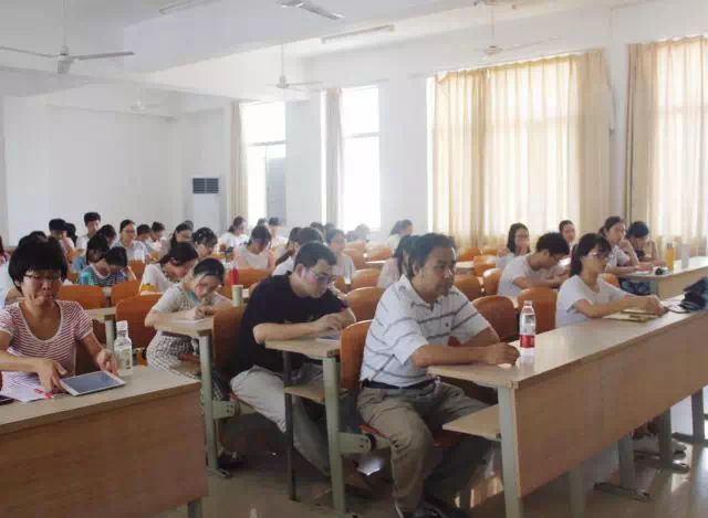 青年之声·文学院“天涯人文：弘扬中华优秀传统文化”系列讲座之《野草》的心理真实
