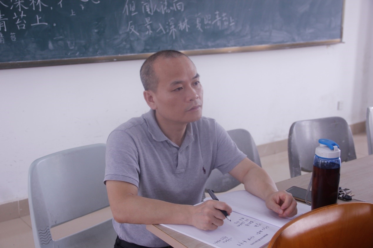 落实评估检查，促进教学提升——记文学院教学评估检查