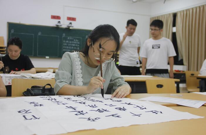 青年之声·文学院“字承古今，笔书寰宇”第九届三笔字大赛决赛