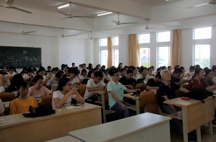 青年之声·文学院天涯人文系列讲座：“面向匿名评审的学位论文：文本呈现及安全边际”