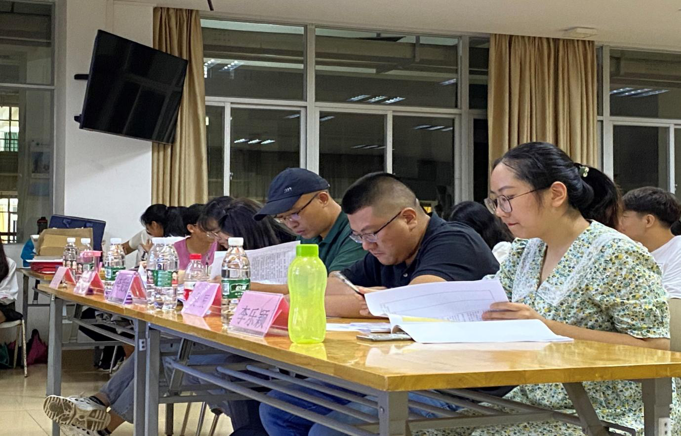 锤炼教师技能，展现文院风采——记文学院第十五届教师技能大赛之“三合一”课堂比赛