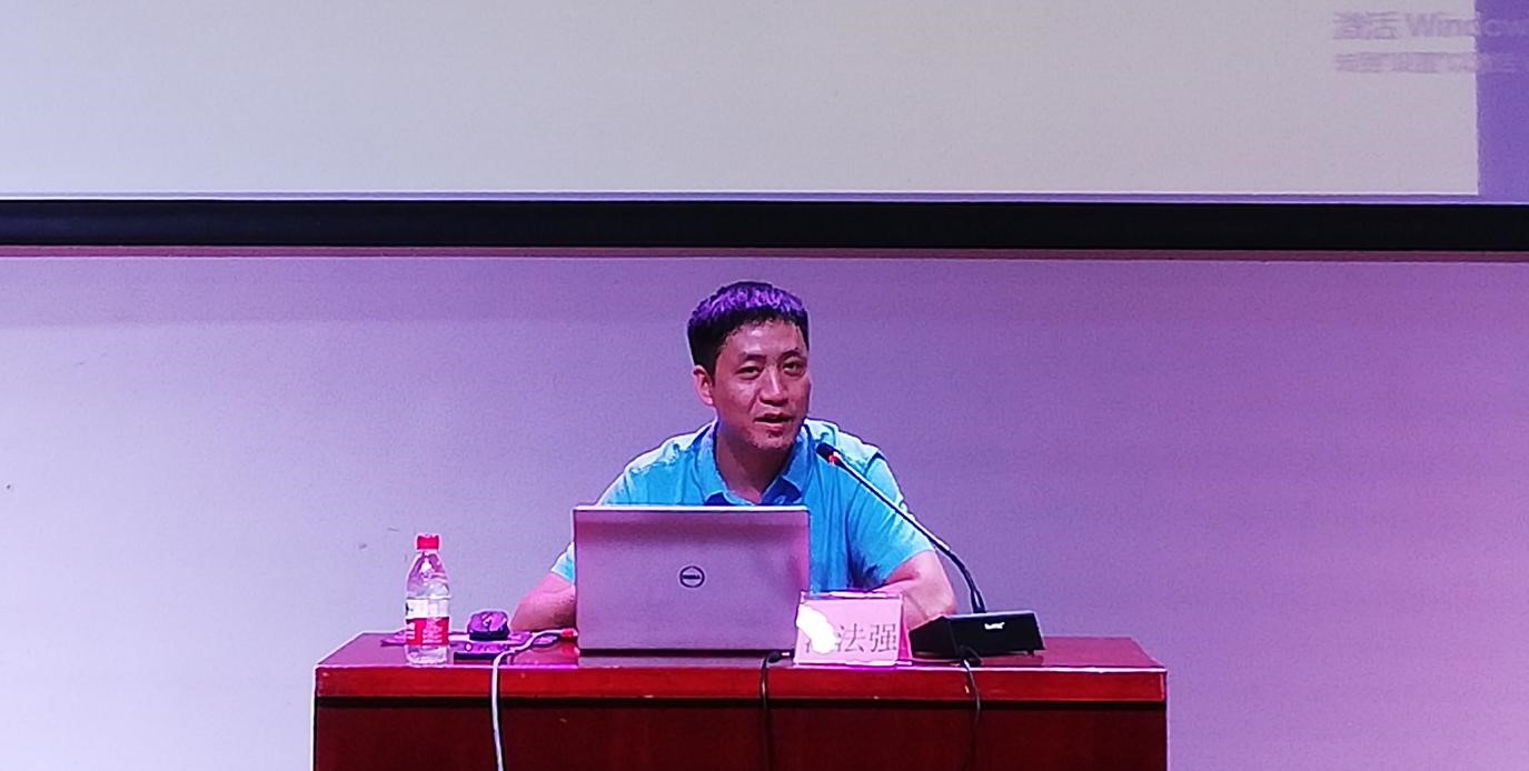 青年之声·记文学院2018级新生入学教育大会
