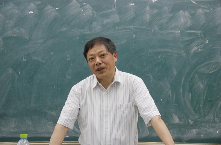 青年之声·记文学院“天涯人文系列讲座之“文学评奖与当代文学的价值取向”